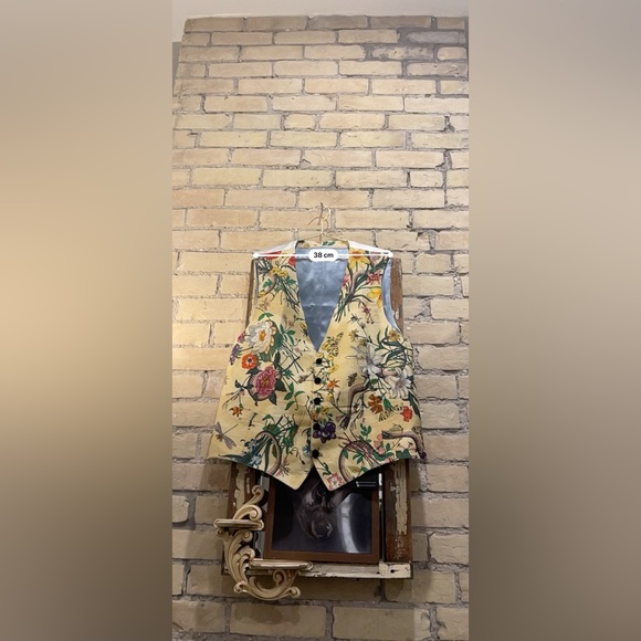 S*O*L*D Gucci V Neck Floral and Snake Print Waistcoat - Picture 9 of 13